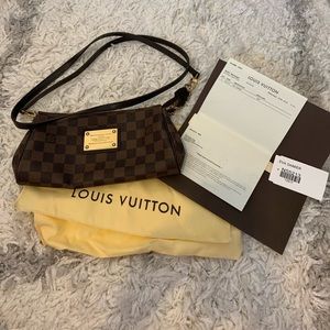Louis Vuitton Eva Clutch Damier